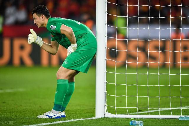 羽毛球亚锦赛：石宇奇王祉怡晋级决赛 国羽提前包揽女双冠亚军